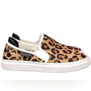 UGG ALAMEDA SPOTTY Leopard Slip ons Shoes Fur Tan and Black worn three times